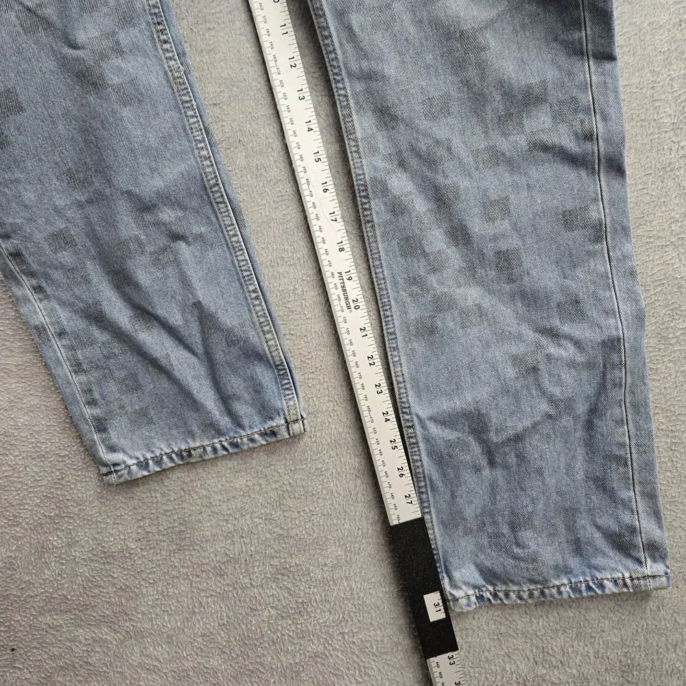 Levis *please carefully